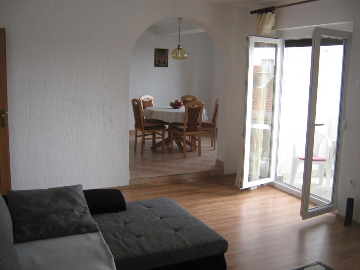Apartment Matej Crikvenica Bagian luar foto