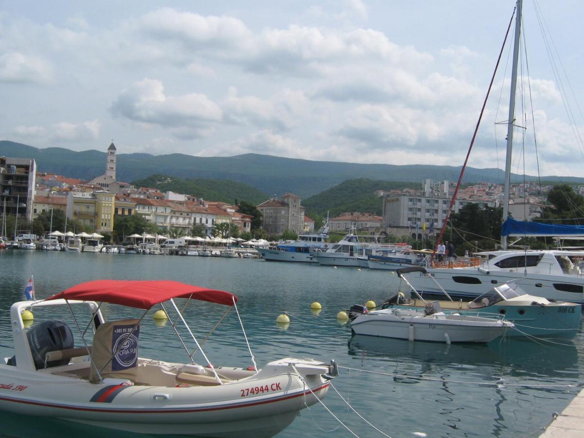 Apartment Matej Crikvenica Bagian luar foto