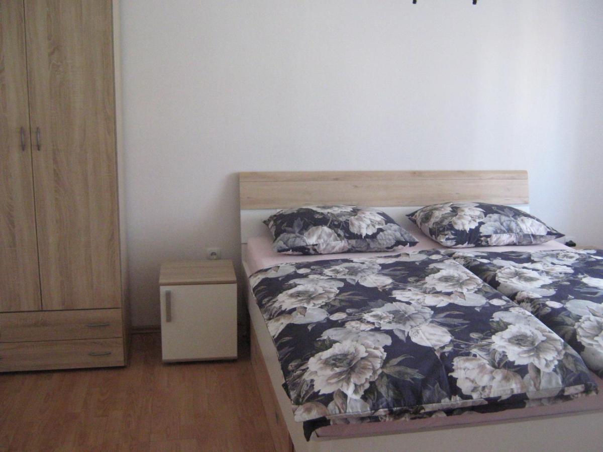 Apartment Matej Crikvenica Bagian luar foto
