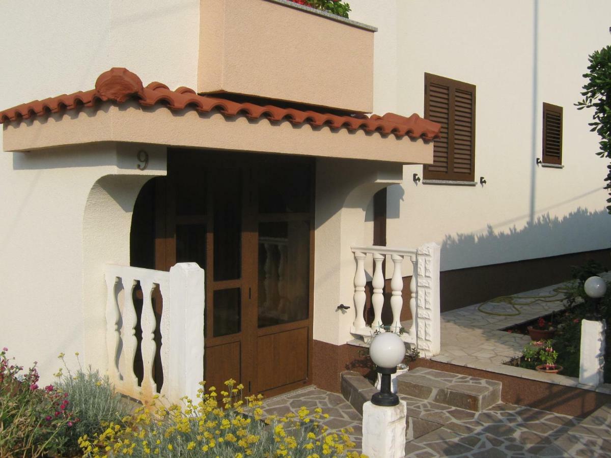 Apartment Matej Crikvenica Bagian luar foto