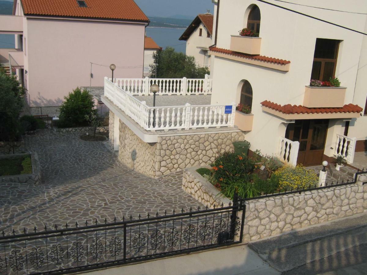 Apartment Matej Crikvenica Bagian luar foto